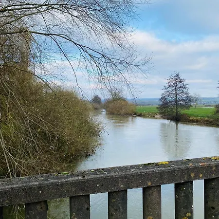 O Fil De L'eau ベッド・アンド・ブレックファスト Tetaigne