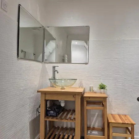 O Fil De L'eau Tetaigne